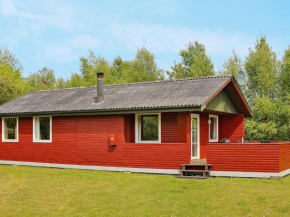 Charming Holiday Home in Hadsund with Terrace in Helberskov